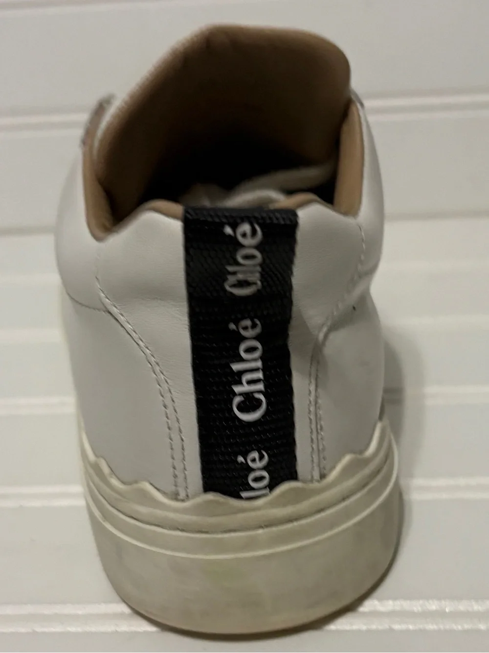 CHLOE Lauren White Leather Scallop Sneakers Shoes Womens Size 37 US Size 7